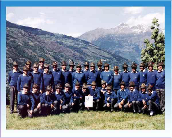 Il primo coro A.N.A. della Sezione Valdostana ad Aymavilles nel 1996